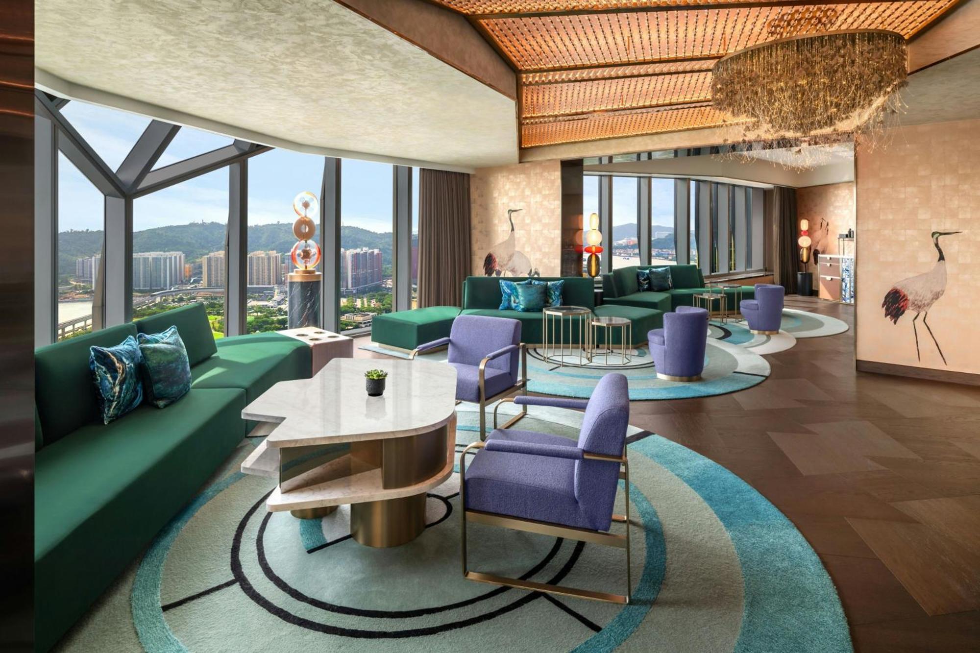 W Macau - Studio City Exteriér fotografie The Club at The Landmark, Central, Hong Kong